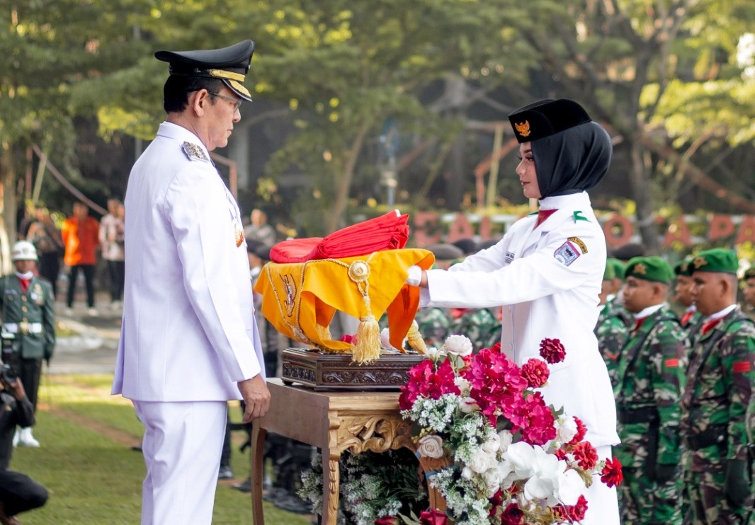 Wali Kota Payakumbuh Zulmaeta menjadi Inspektur Upacara peringatan HUT RIn ke 80 